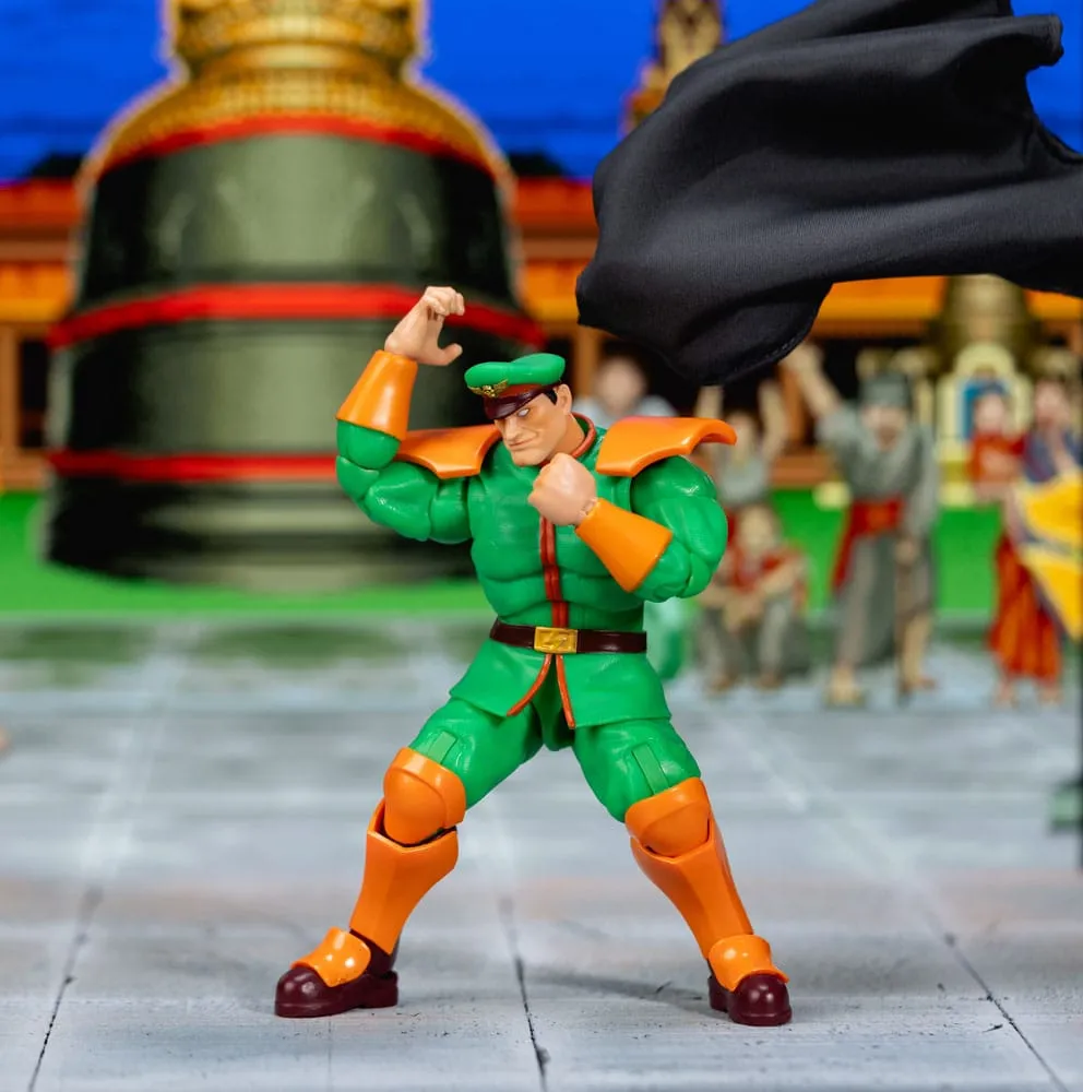 Ultra Street Fighter II: The Final Challengers Action Figure M. Bison Deluxe 15 cm
